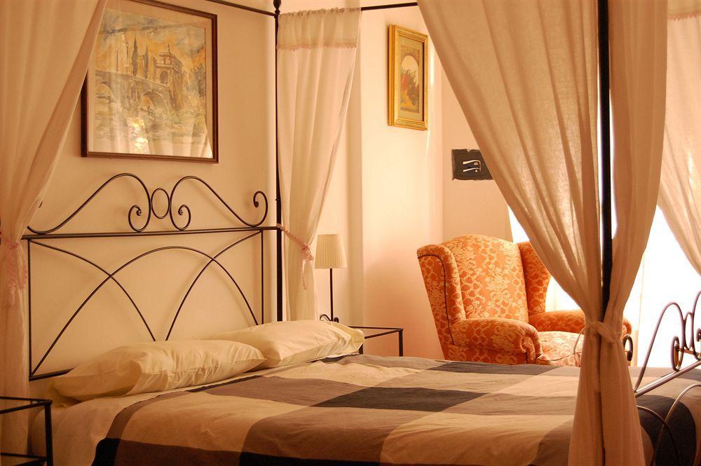 Gioia Romana Hotel